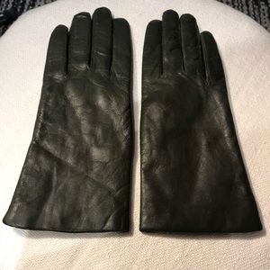 Thinsulate olive green leather gloves size M